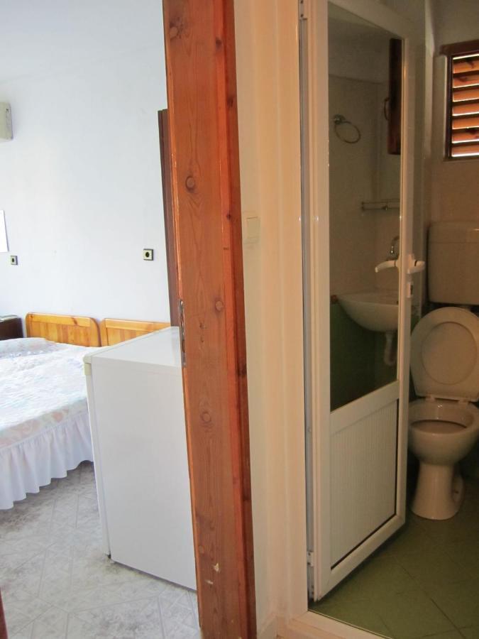 נסבר Central Guesthouse מראה חיצוני תמונה