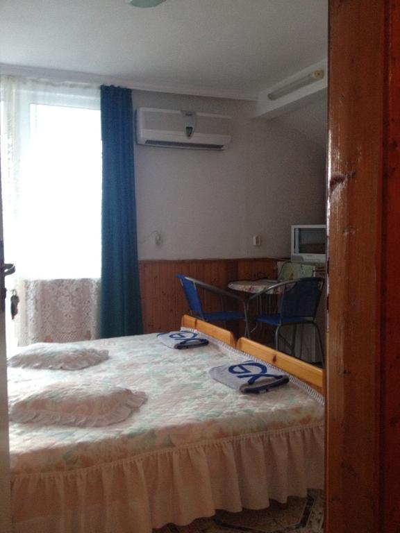 נסבר Central Guesthouse מראה חיצוני תמונה
